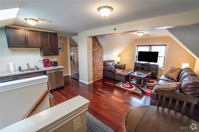 Building Photo - 67 Harvard Pl Rental