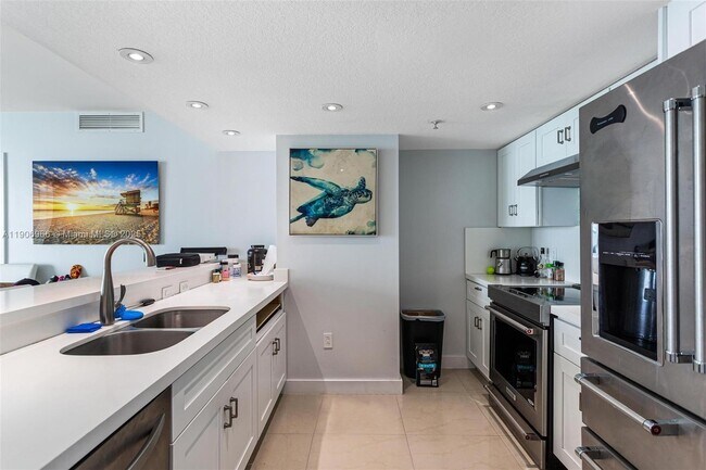 Photo - 1800 N Bayshore Dr Unidad 1807