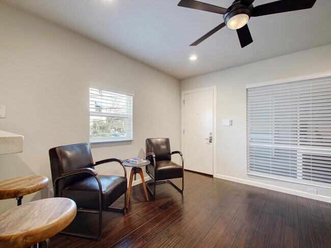Photo - 3110 Red River St Unit 306
