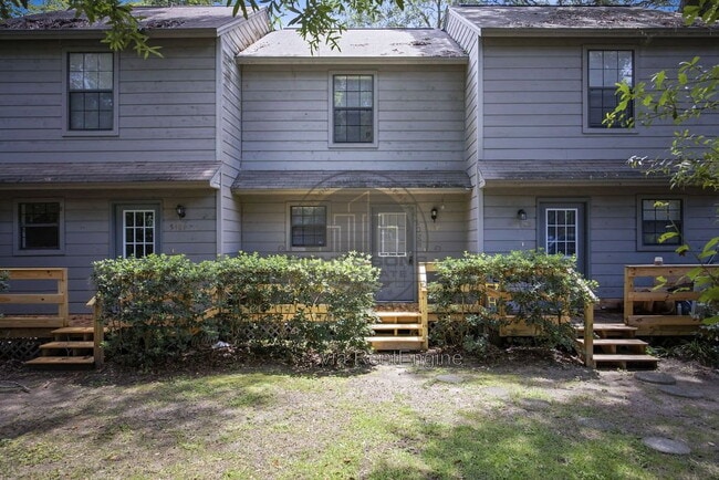 Building Photo - 5487 Sombra Del Lago Dr