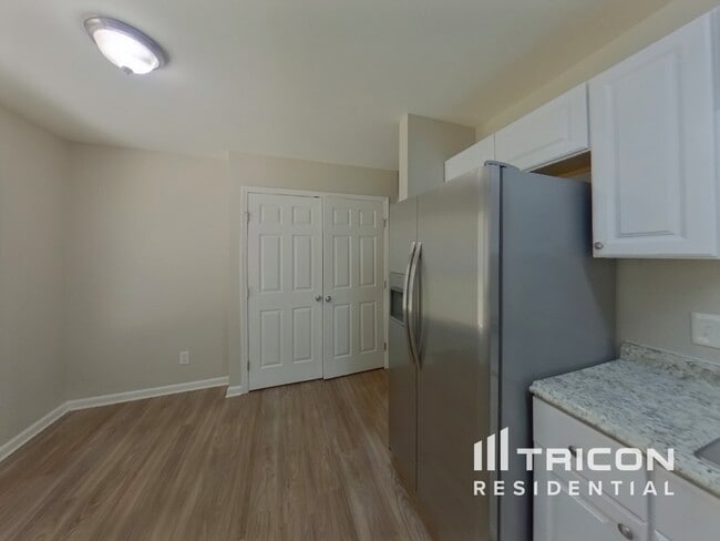 Photo - 8130 Chimore Ln