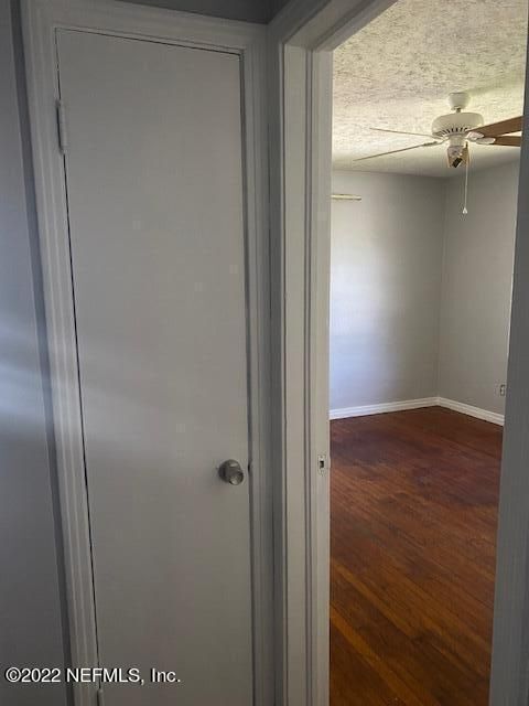 Photo - 5422 Tyler Ave