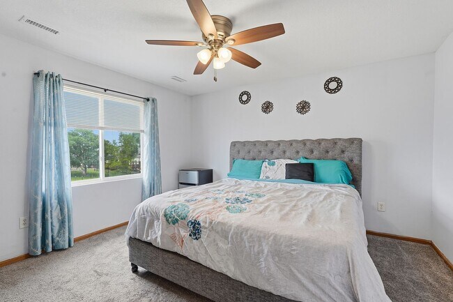Photo - 4803 NE Trilein Dr