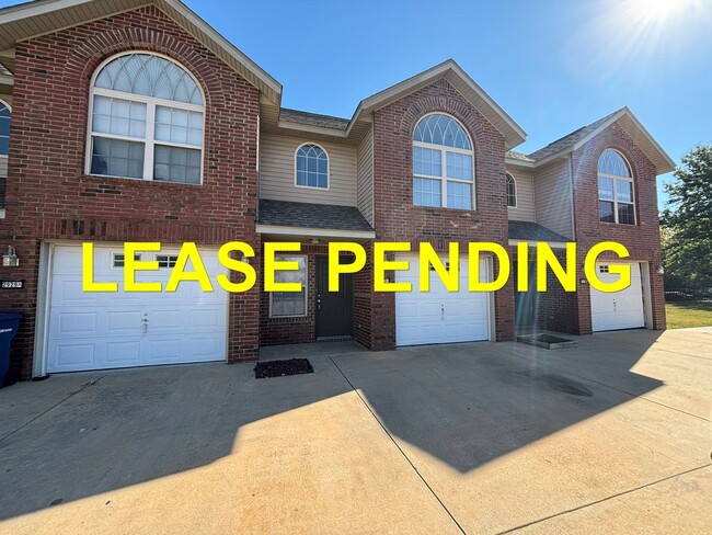 Building Photo - 2929 Meridian Pl Unit MERIDIAN 2929 #B-MERIDIAN 2929 #B