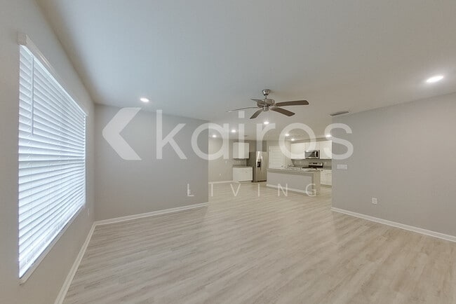 Photo - 112 Swallowtail Ln