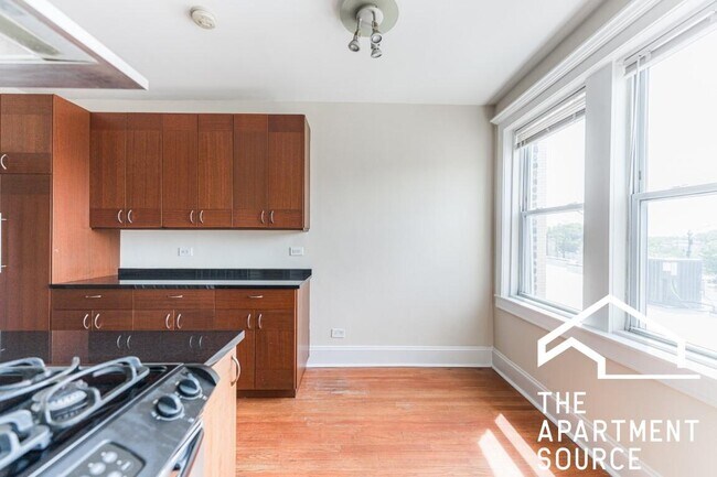 Photo - 4005 W Nelson St Unit 5C