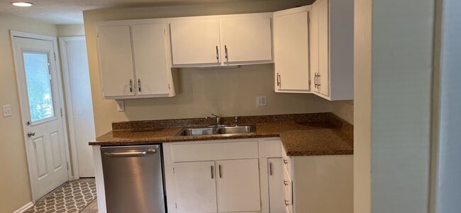 Photo - 3 bedroom + 2 Studies (5 person occupancy)...