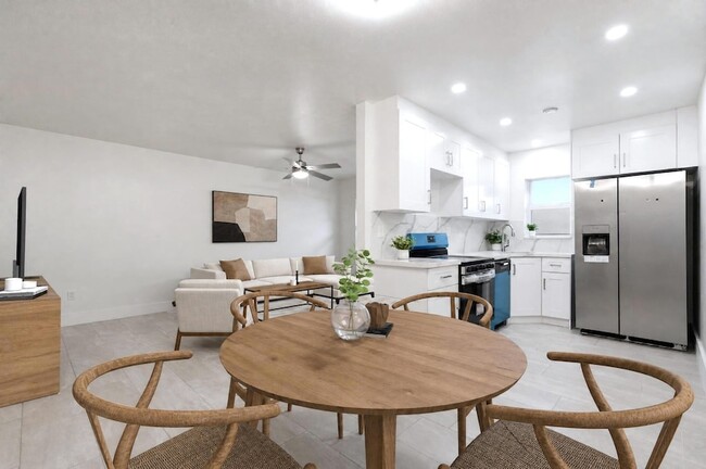 Photo - 1747 Rodman St Unit 302