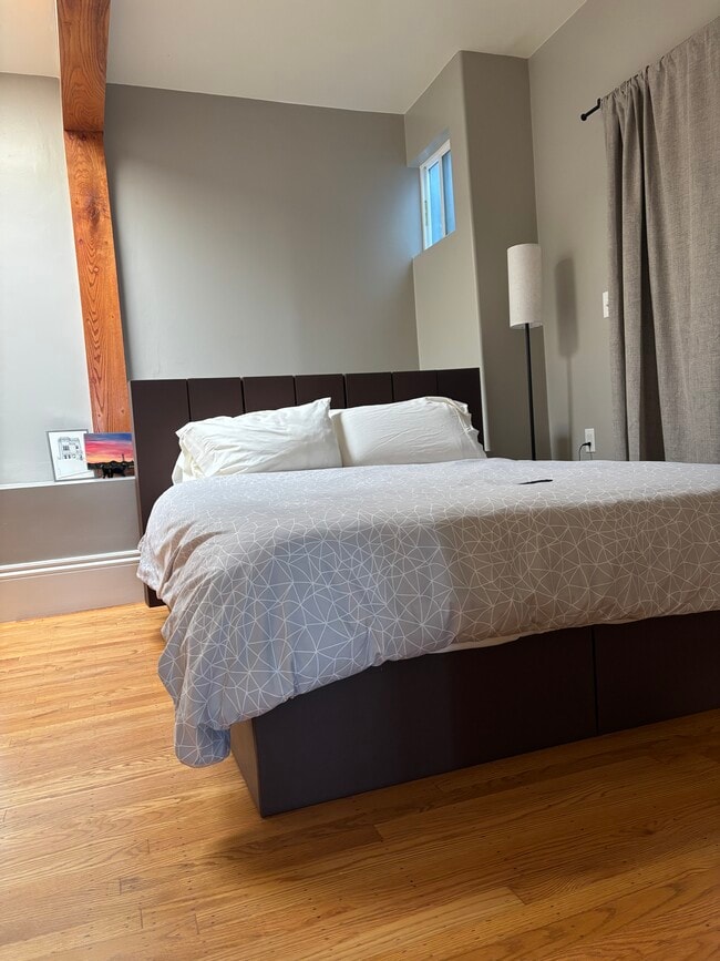 Photo - 79 Coleridge St