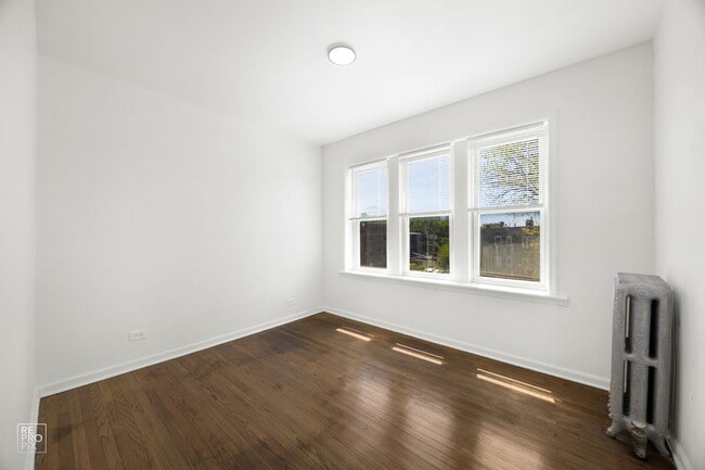 Photo - 8159 S Drexel Ave