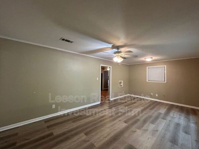 Photo - 2038 Lovers Ln