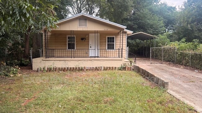 Building Photo - 3119 Clarendon Ave