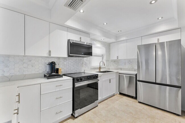 Photo - 3200 NE 10th St Unidad 7