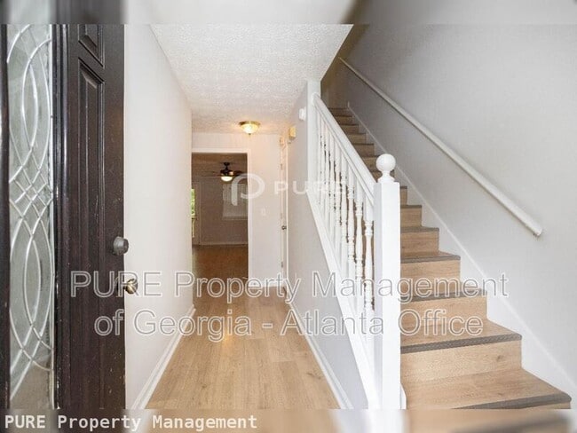 Photo - 2414 Leeward Ct