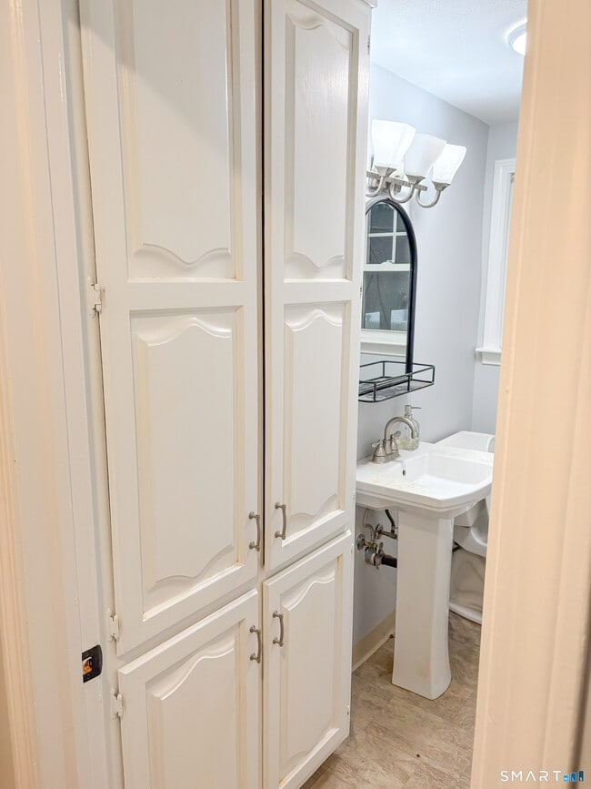 Photo - 37 Mathewson Ave