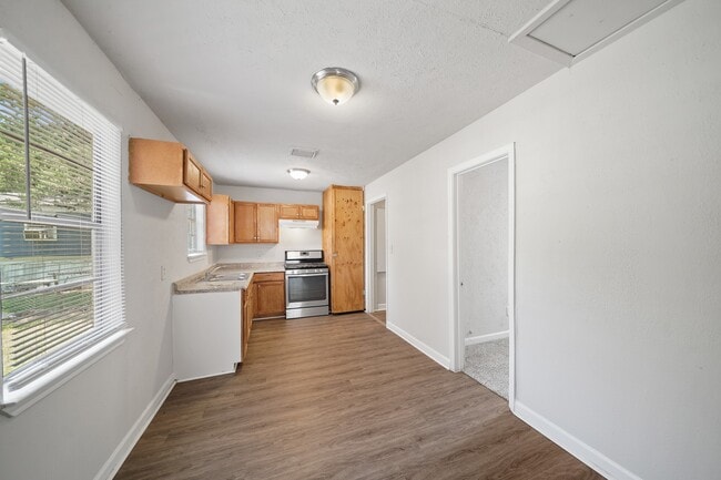 Photo - 1517 W Snyder St