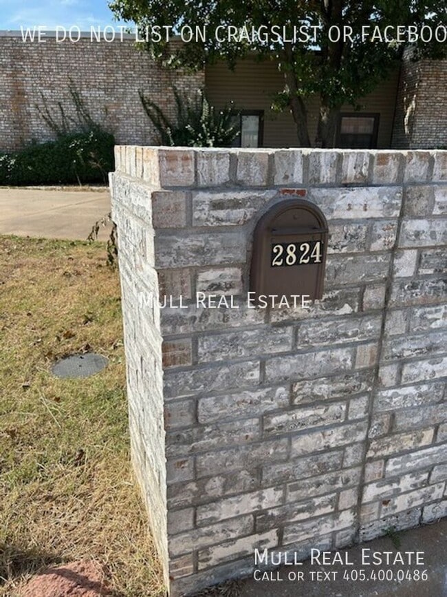 Photo - 2824 Silvertree Dr