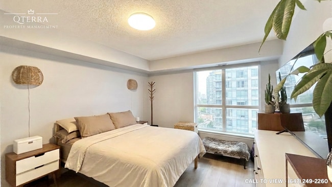 Photo - 872 Sheppard Av W Unit 301-872 Sheppard Ave W, North York, Ontario