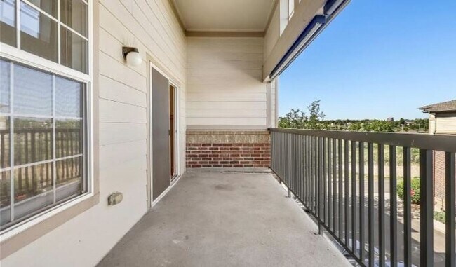 Photo - Spacious Condo in Aurora