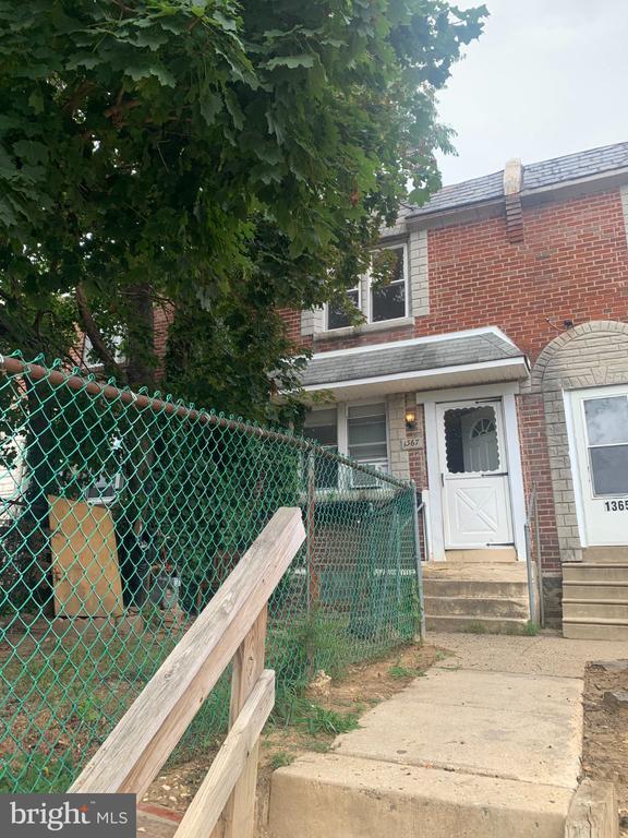 Building Photo - 1367 Edgehill Rd