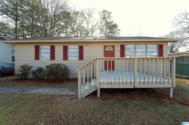 Building Photo - 919 27th Ave N Rental