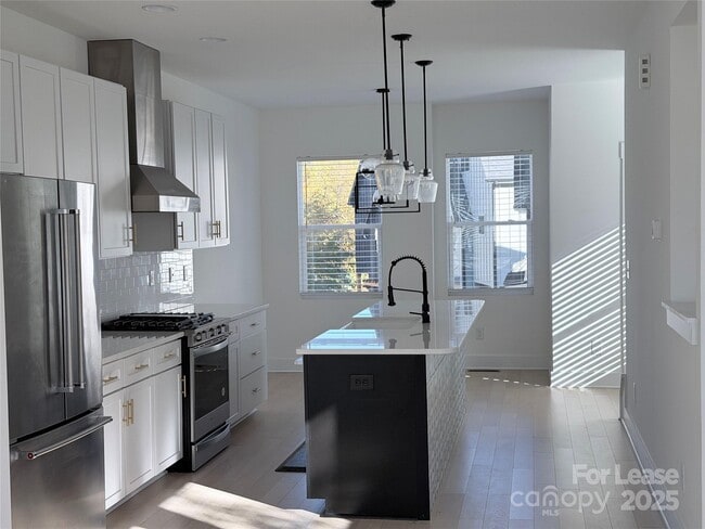 Photo - 2009 Hamorton Pl