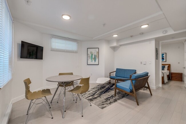 Building Photo - 1429 Haro St Unit -
