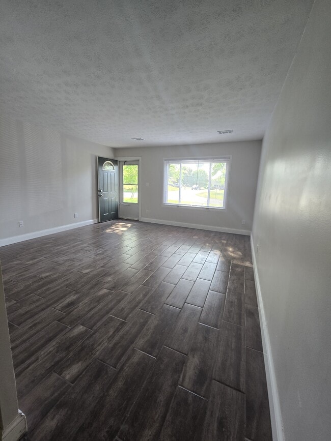 Photo - 996 Brookcrest Dr