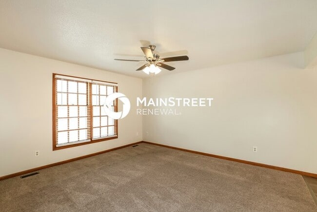 3 Bedroom Pet-Friendly Home in Pleasant Valley, MO with Main Street Renewal