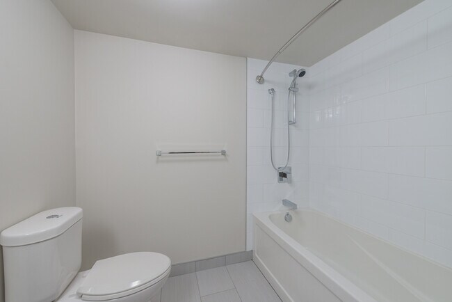 Photo - 5633-5633 Fenwick St Unit 1706