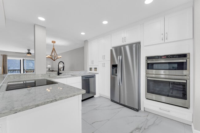 Photo - 7192 Huntington Ln Unidad 307