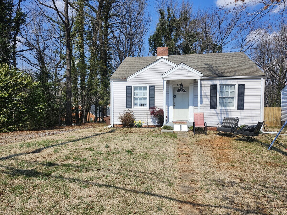 Photo - 2014 Colonial Ave