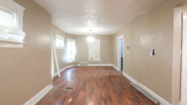 Photo - Welcome home to this freshly renovated 3-bedroom, 1-bathroom home on Cleveland’s West Side!