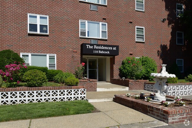 Photo - 110 Babcock St