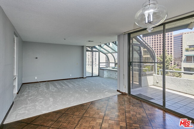 Photo - 880 W 1st St Condo