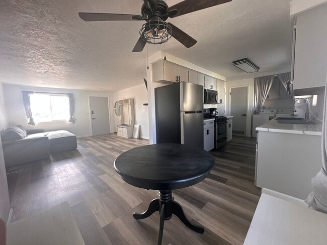 Photo - Charming Duplex in Desirable Neighborhood