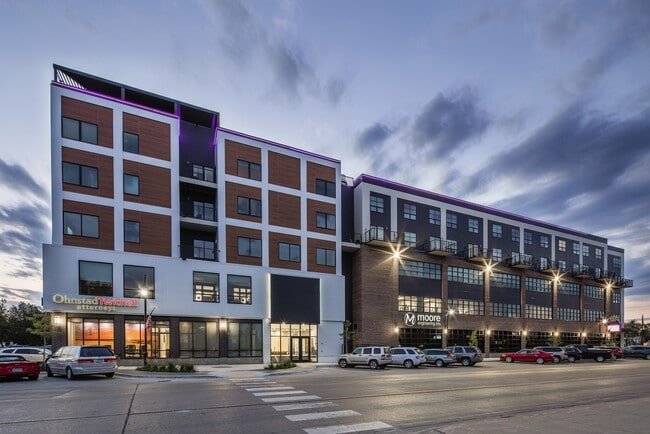 Sheyenne Plaza