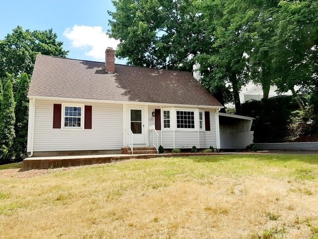 Photo - 15 Ellington St