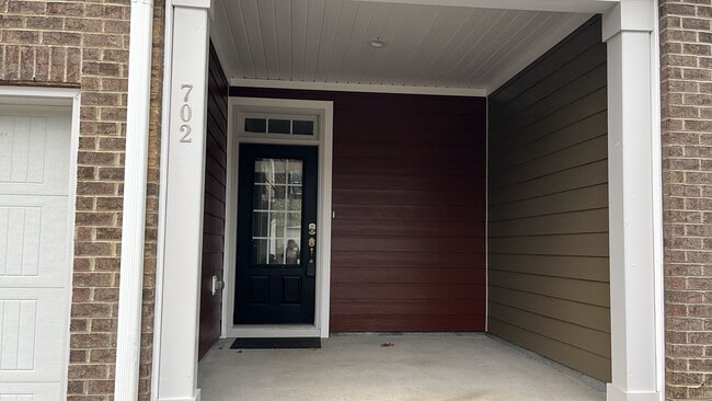 Photo - 702 Treviso Ln