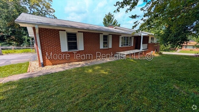 Building Photo - 3/2 Ranch - Fenced Garden Plot Rental