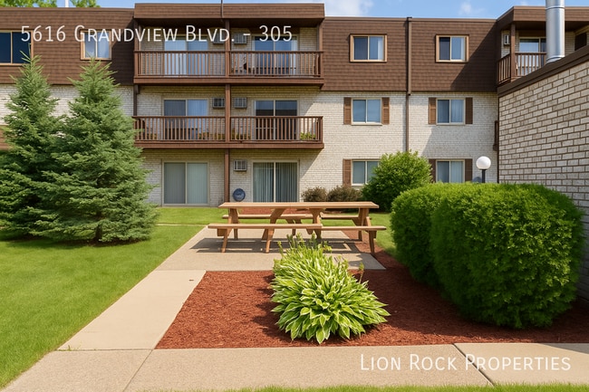 Photo - 5616 Grandview Blvd Unit 305