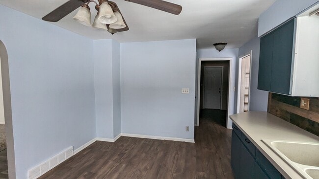 Photo - 945 W Summit Ave