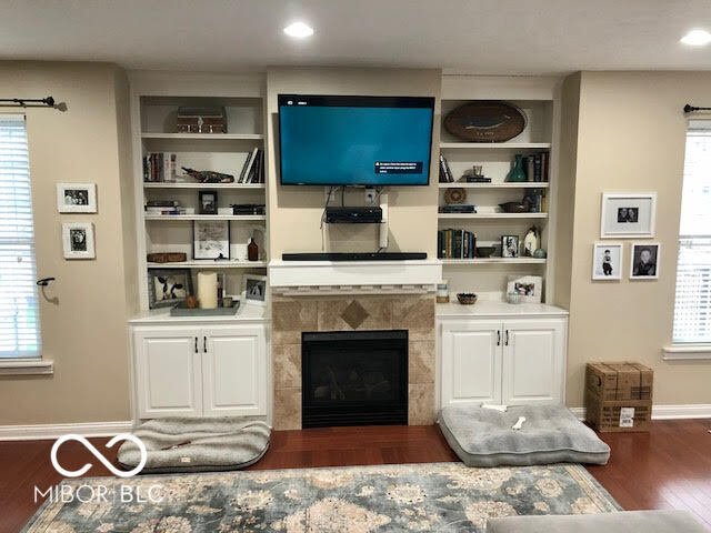 Photo - 235 3rd Ave NE