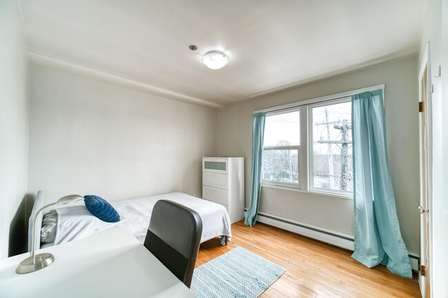 Photo - 6411-6411 South St Unit 5