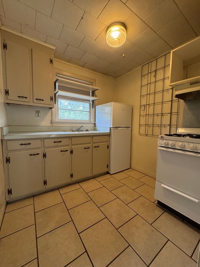 Photo - 704 E Thomas St Unit A