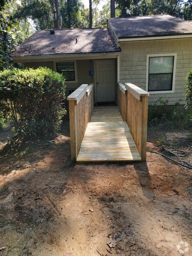 Building Photo - 3447 Bear Creek Rd Rental
