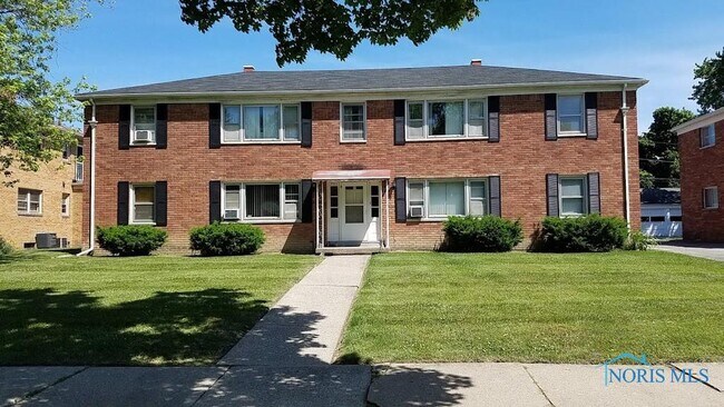 Photo - 3501 Beverly Dr House