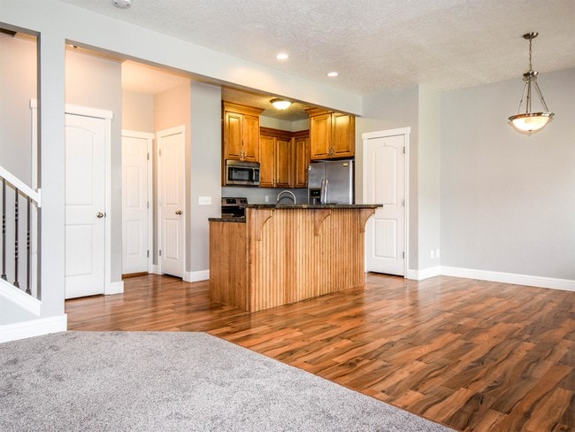 Photo - 538 W 1595 N