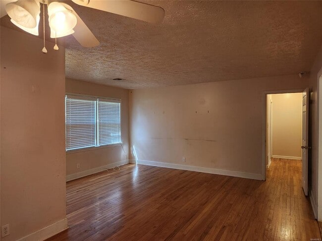 Photo - 606 Fairview Ave