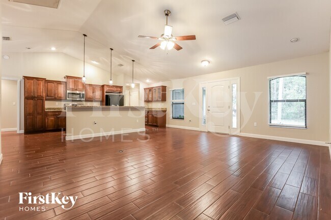 Photo - 2267 Kamsler Ave